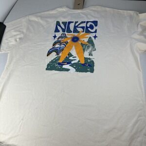Nike Cream Graphic T-Shirt